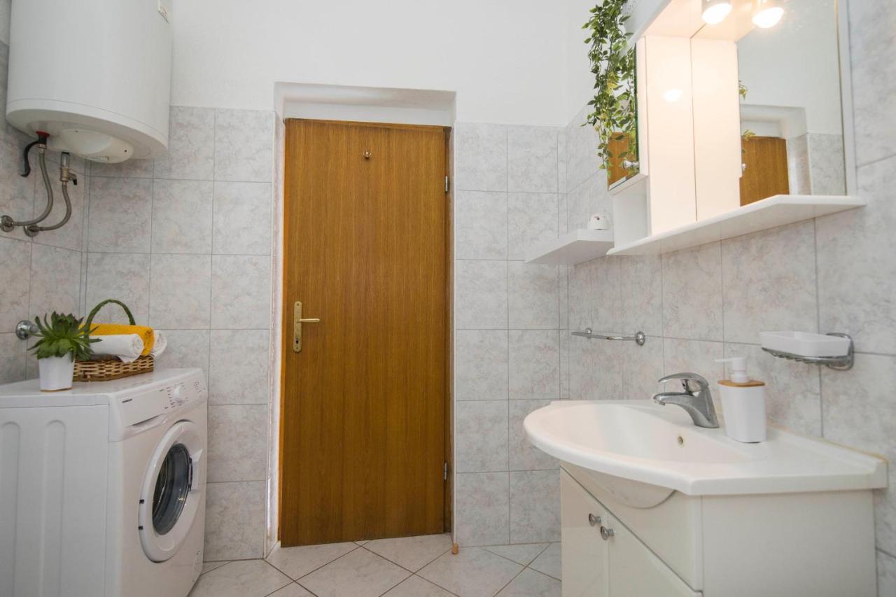 3 Bedroom Apartment Antonio Каштела Экстерьер фото